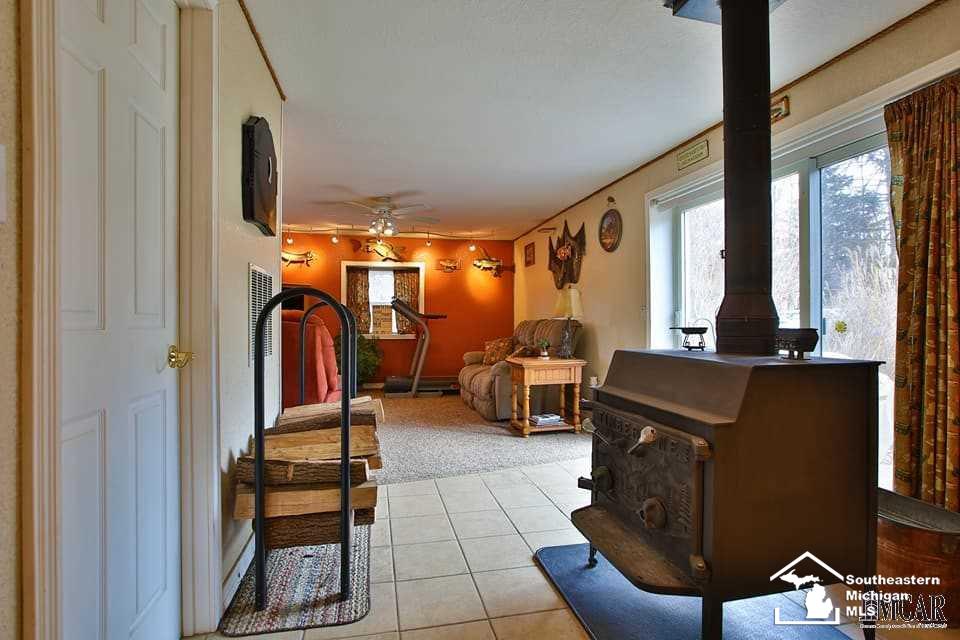 339 West Temperance Road Temperance, MI 48182 - Photo 20 of 20 Living Room View
