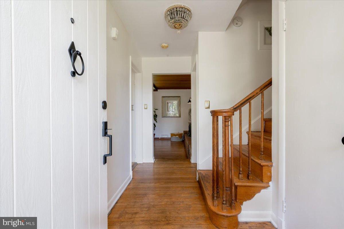 30 Sheraton Road Randallstown, MD 21133 - Photo 7 of 74 Inviting entryway with elegant staircase.