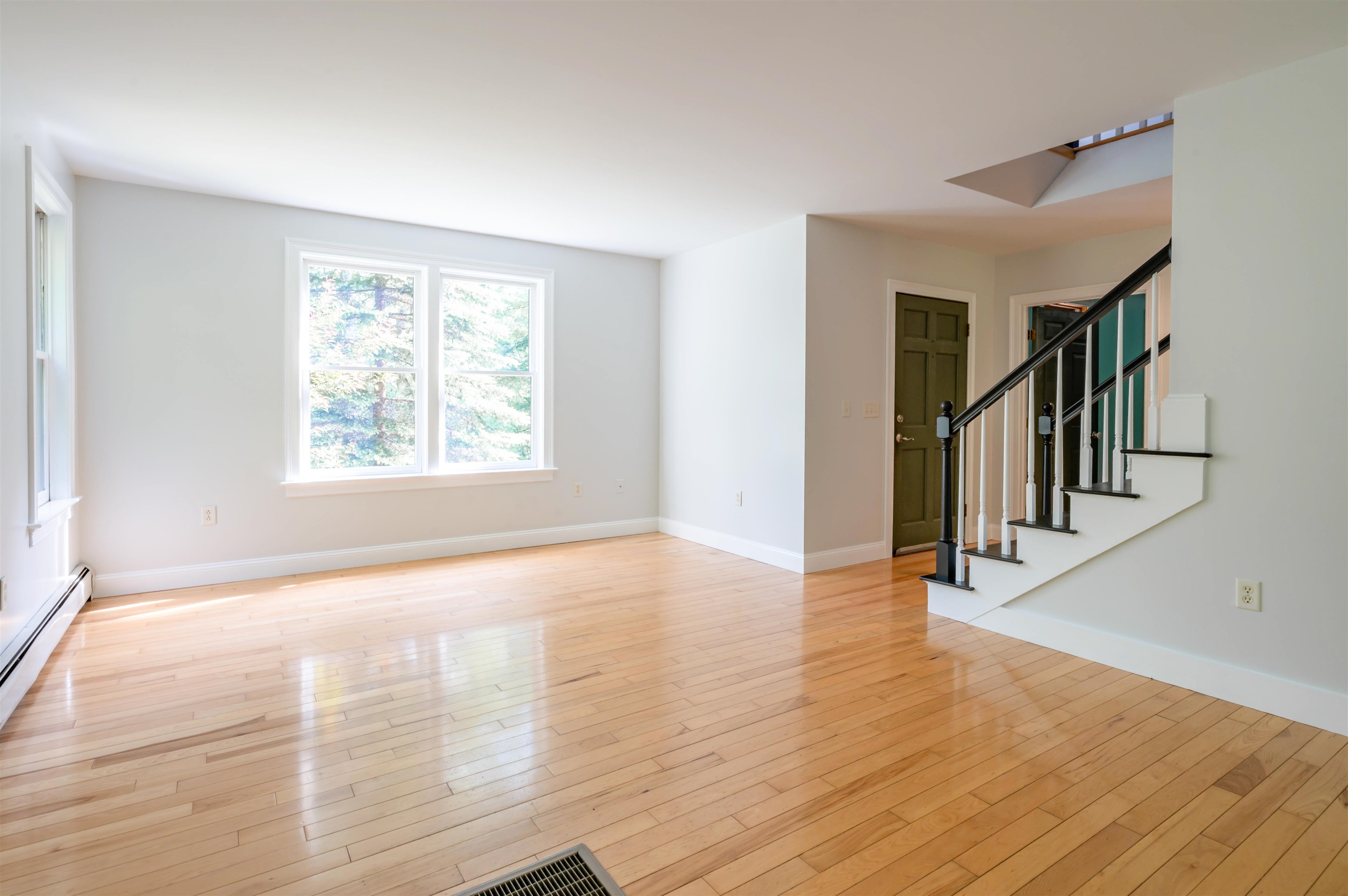 1577 River Road Weare, NH 03281 - Photo 19 of 59