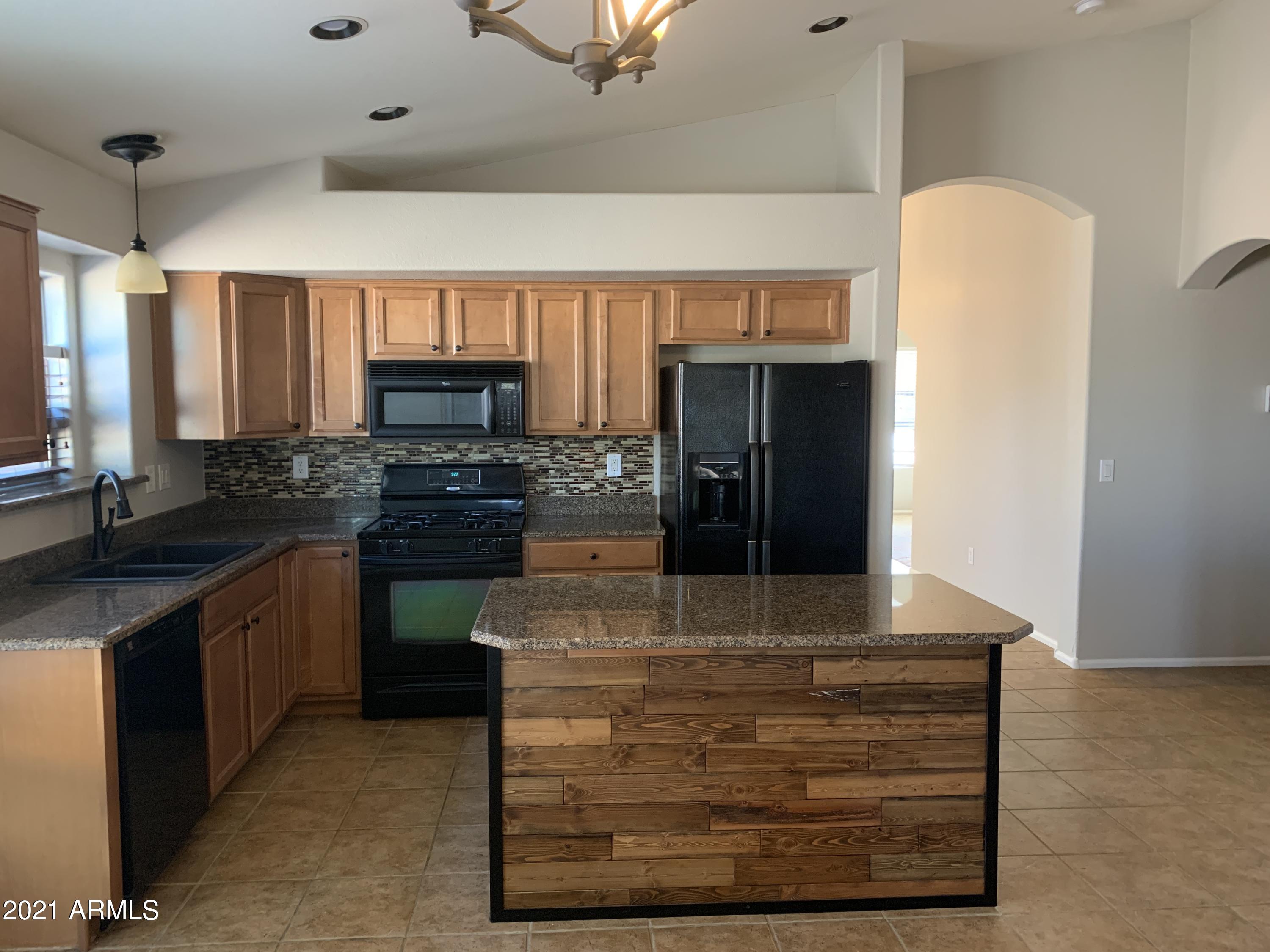 28820 North Nobel Road Phoenix, AZ 85085 - Photo 6 of 20 IMG_6882