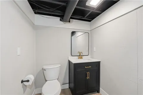 $699,950 | 5475 West 85th Terrace, Prairie Village, KS 66207