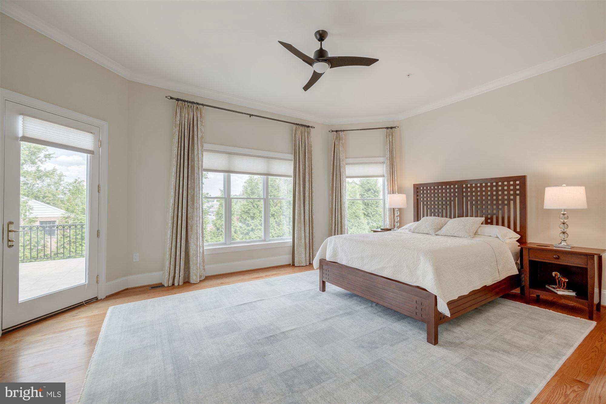 9810 Hall Road Potomac, MD 20854 - Photo 42 of 77 walk out to Sun Deck