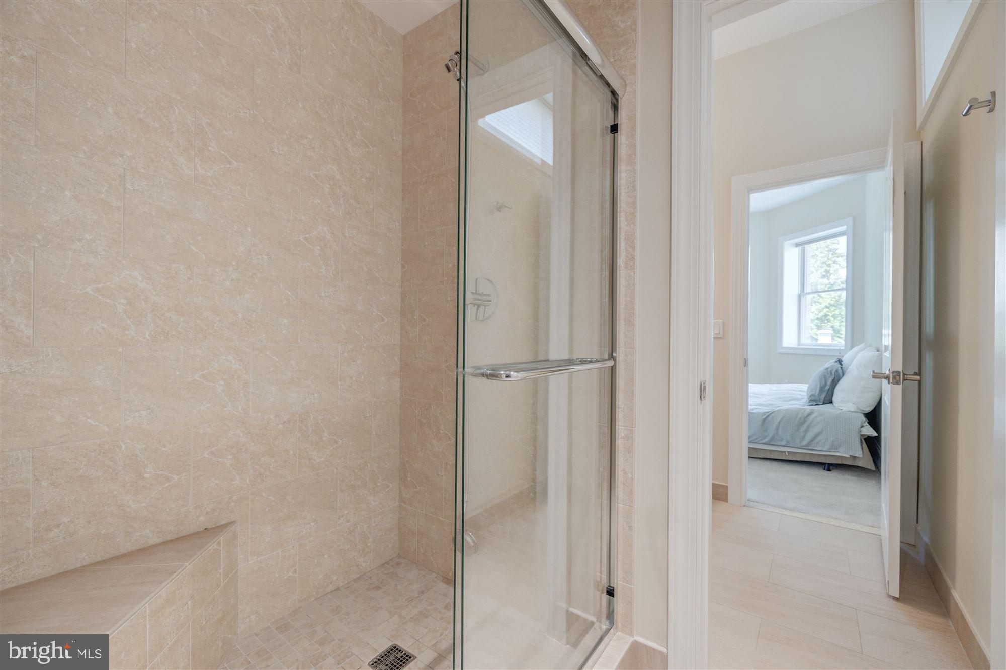 9810 Hall Road Potomac, MD 20854 - Photo 67 of 77 Full Bath with Shower en suite