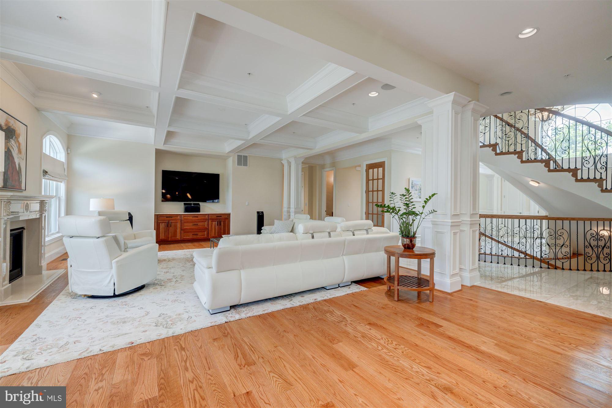 9810 Hall Road Potomac, MD 20854 - Photo 7 of 77 so beautiful