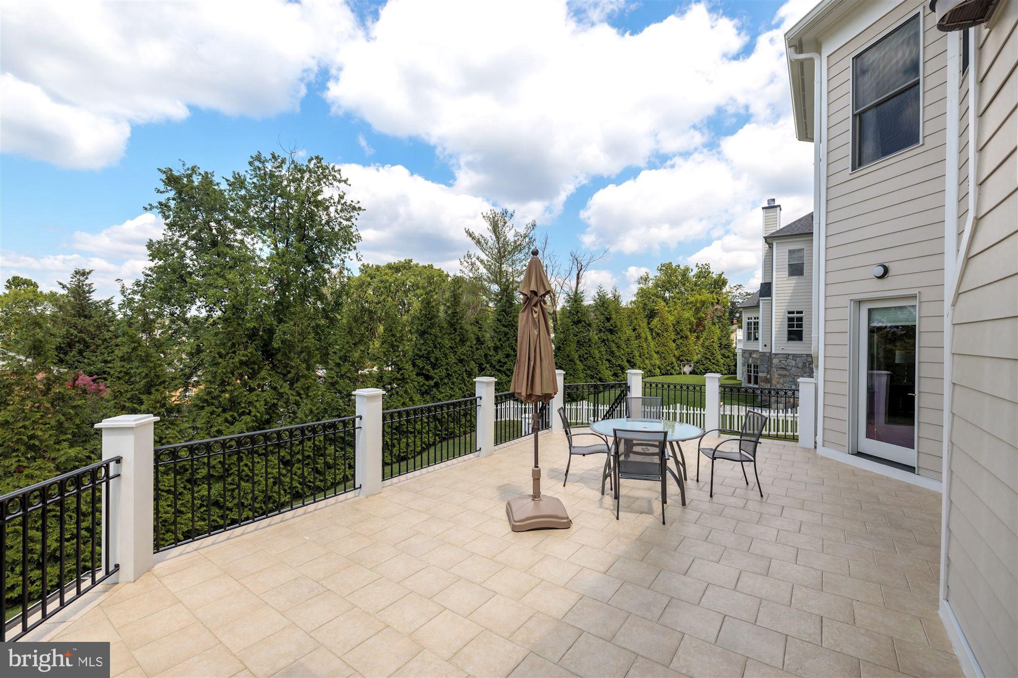 9810 Hall Road Potomac, MD 20854 - Photo 72 of 77 Sun Deck detail