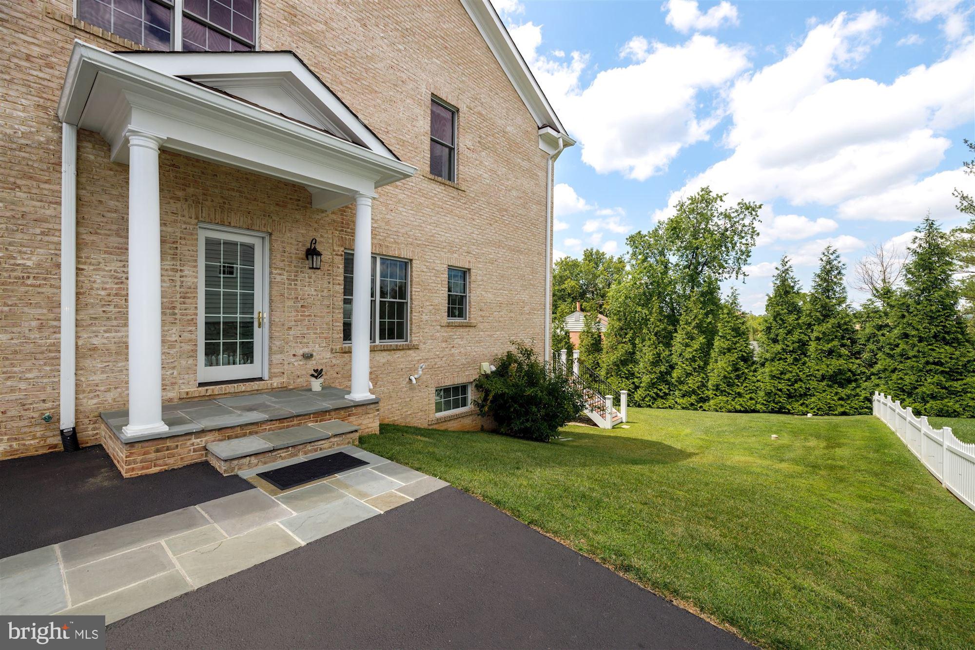 9810 Hall Road Potomac, MD 20854 - Photo 76 of 77 side load 3-car garage and entry