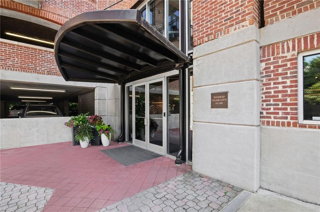 3235 Roswell Road Northeast, Unit 620 Atlanta, GA 30305 - Photo 22 of 39