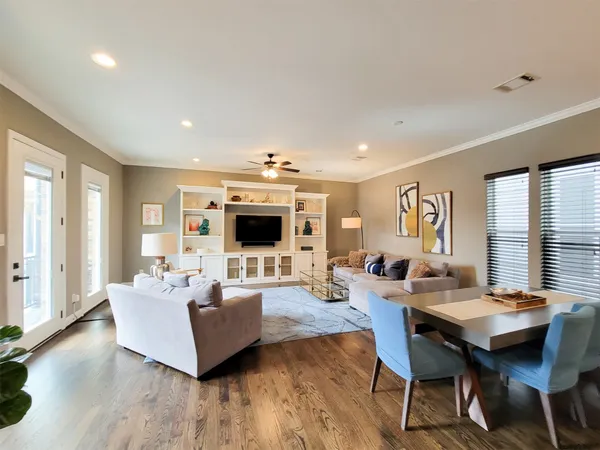 $3,250 | 925 West 19th Street, Unit A, Houston, TX 77008