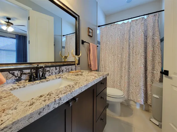 $3,250 | 925 West 19th Street, Unit A, Houston, TX 77008