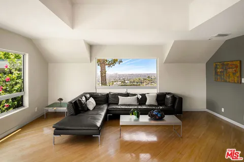 $6,995,000 | 1270 Lago Vista Drive, Beverly Hills, CA 90210