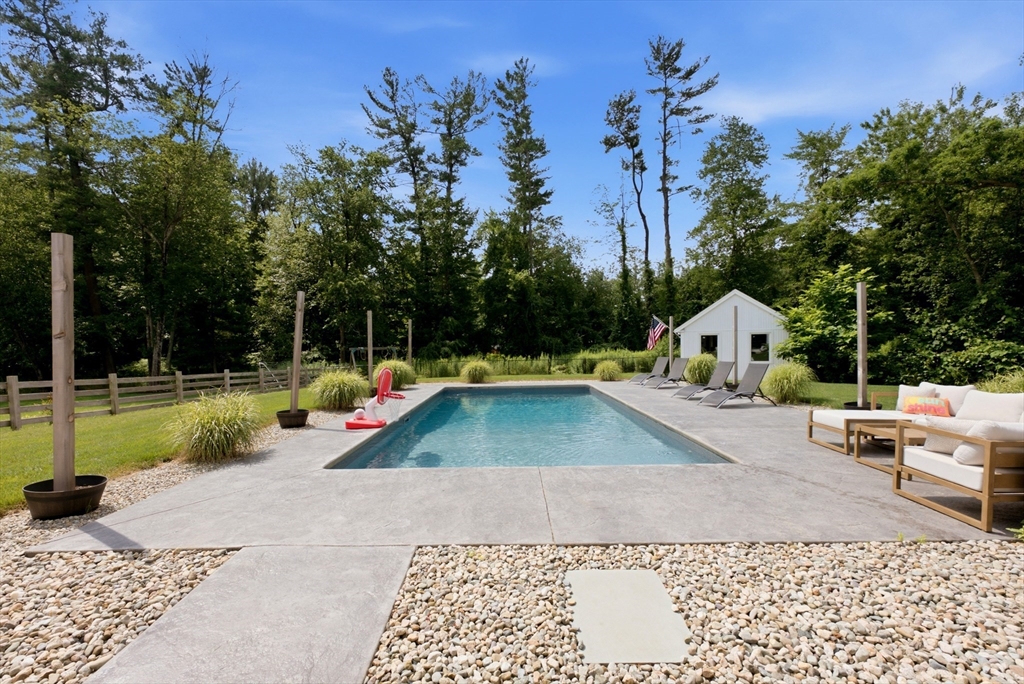 3 Trinity Circle Bridgewater, MA 02324 - Photo 12 of 42