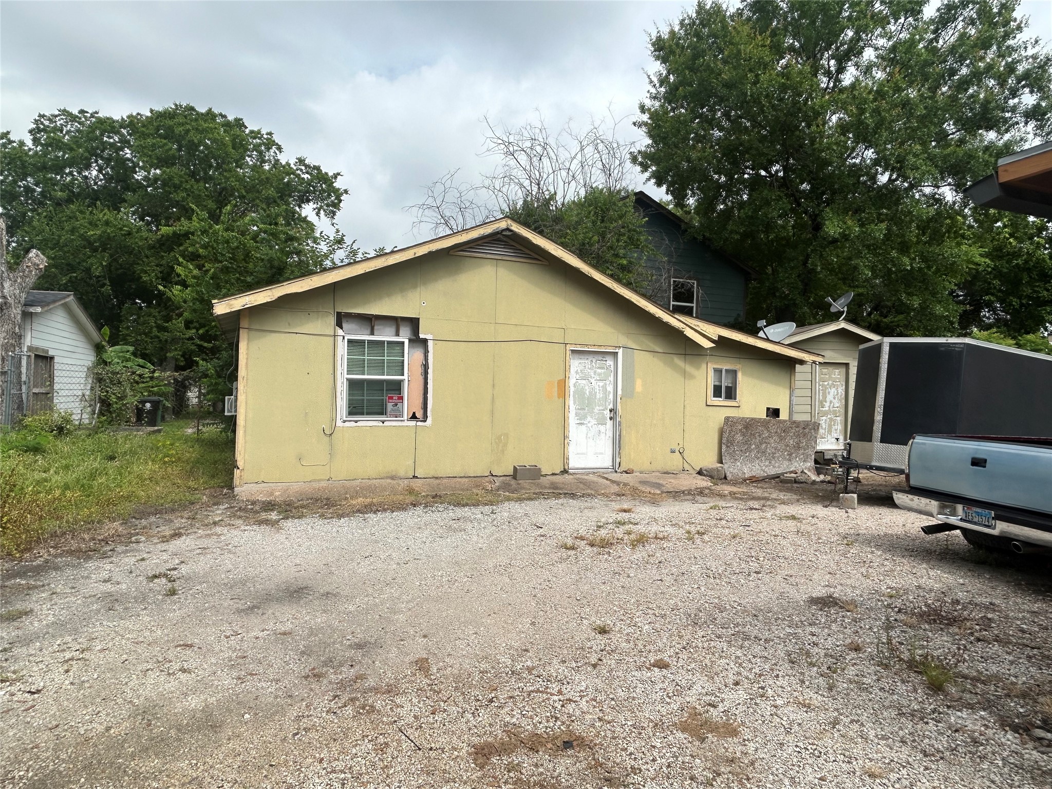 16 Stiles Street Houston, TX 77011 - Photo 12 of 15