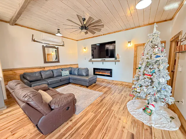 $650,000 | 967 Newbury Neck Road, Surry, ME 04684