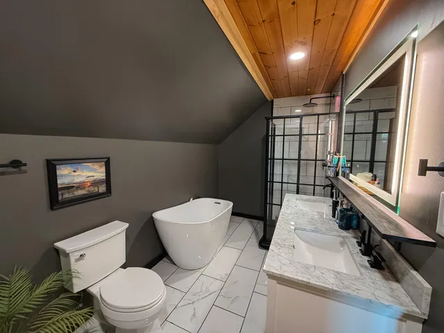 $650,000 | 967 Newbury Neck Road, Surry, ME 04684