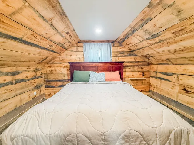 $650,000 | 967 Newbury Neck Road, Surry, ME 04684