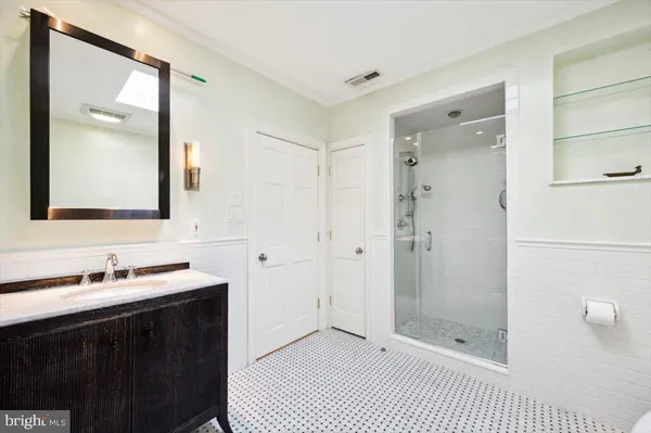 $5,000 | 624-26 South 6th Street, Philadelphia, PA 19147