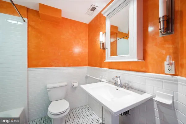 $5,000 | 624-26 South 6th Street, Philadelphia, PA 19147