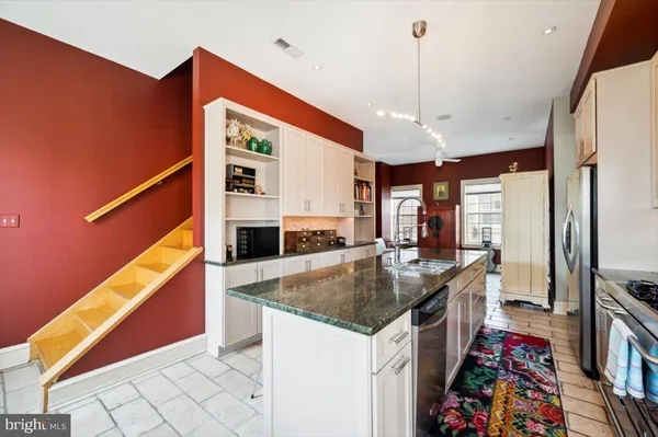 $5,000 | 624-26 South 6th Street, Philadelphia, PA 19147