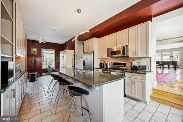 $5,000 | 624-26 South 6th Street, Philadelphia, PA 19147