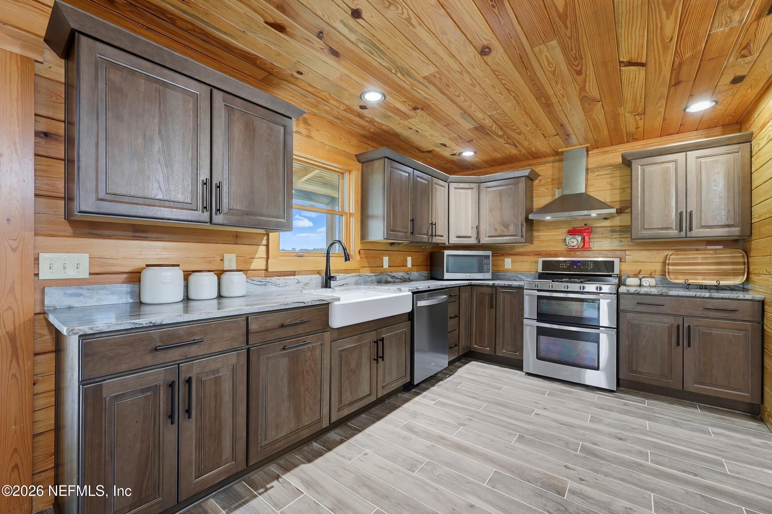 3938 Sunset Sky Road Middleburg, FL 32068 - Photo 14 of 69 10_the real estateographers_008