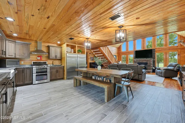 $995,000 | 3938 Sunset Sky Road, Middleburg, FL 32068