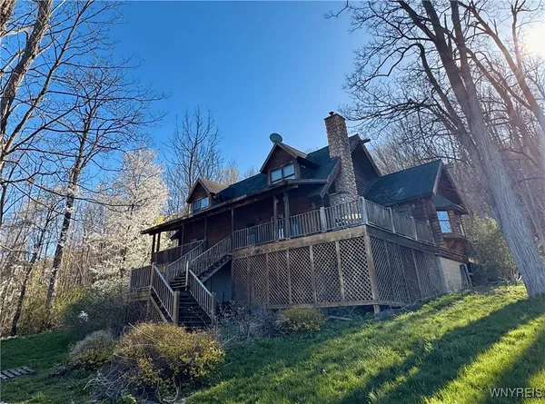 $439,000 | 6718 County Road 12, Naples, NY 14512