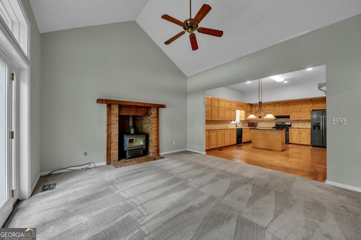 65 Pointe View Court Jackson, GA 30233 - Photo 8 of 30