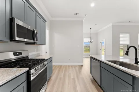 $247,000 | 218 White Castle North, Iowa, LA 70647