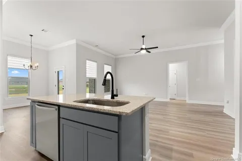 $247,000 | 218 White Castle North, Iowa, LA 70647