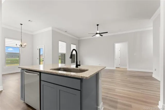 $247,000 | 218 White Castle North, Iowa, LA 70647