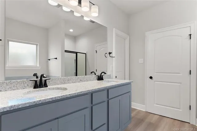 $247,000 | 218 White Castle North, Iowa, LA 70647