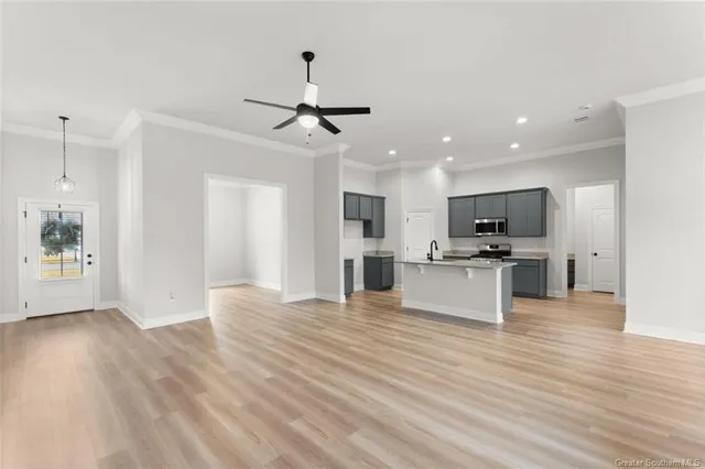 $247,000 | 218 White Castle North, Iowa, LA 70647