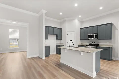 $247,000 | 218 White Castle North, Iowa, LA 70647