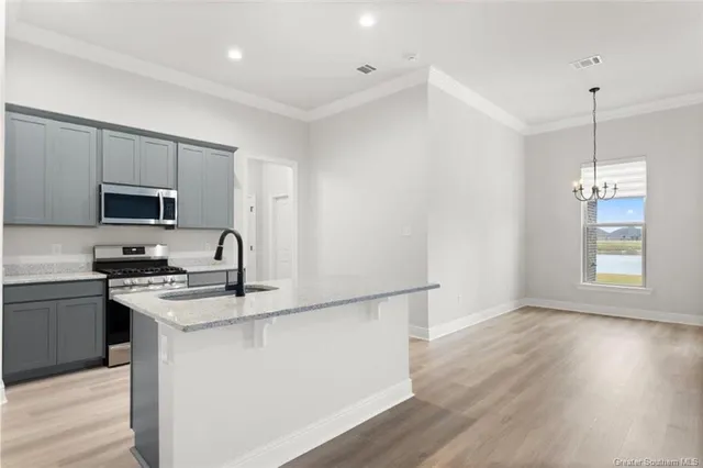 $247,000 | 218 White Castle North, Iowa, LA 70647