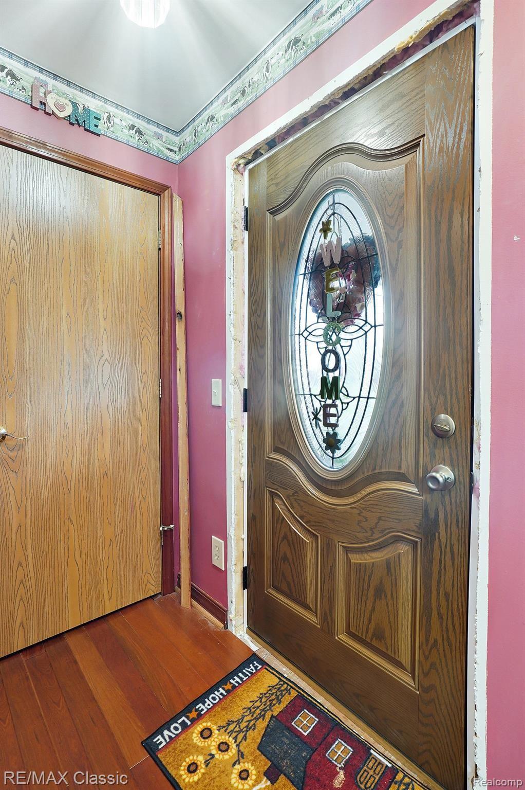8530 Chinavare Road Newport, MI 48166 - Photo 15 of 34 Front Door - Entry Coat Closet