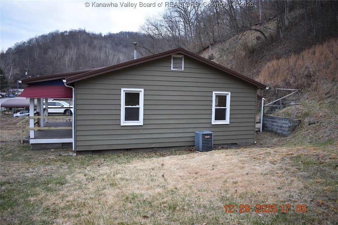 2826 Lens Creek Road Hernshaw, WV 25107 - Photo 2 of 16 Gallery Image 2