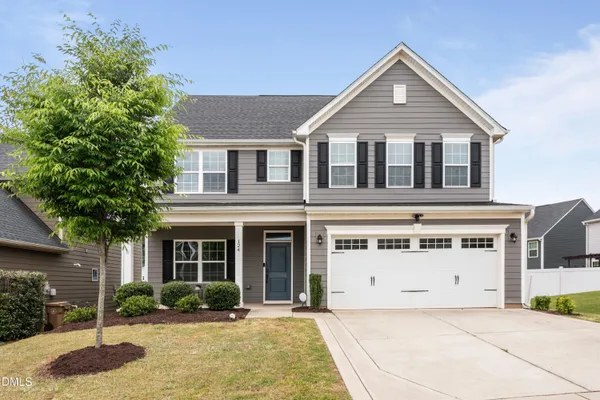$499,900 | 124 Amber Acorn Avenue, Raleigh, NC 27603