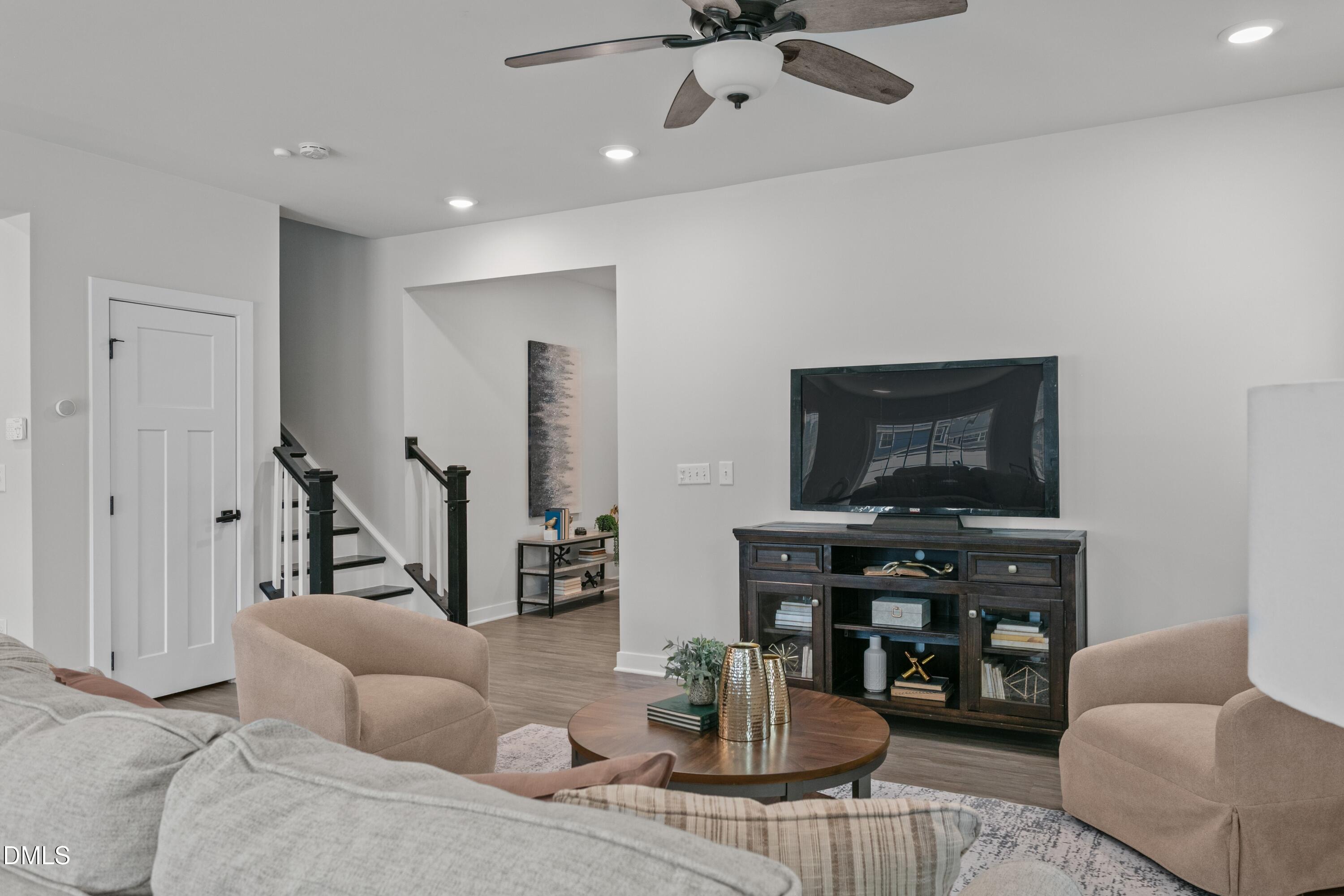 124 Amber Acorn Avenue Raleigh, NC 27603 - Photo 17 of 45 CGP_5609
