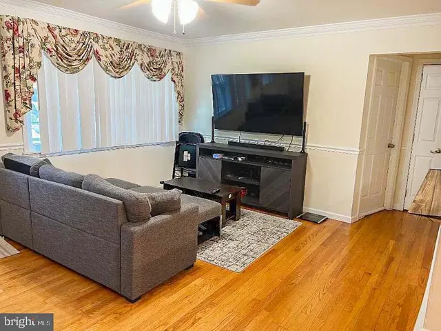 $2,850 | 3602 Allison Street, Brentwood, MD 20722