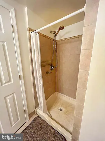 $2,850 | 3602 Allison Street, Brentwood, MD 20722