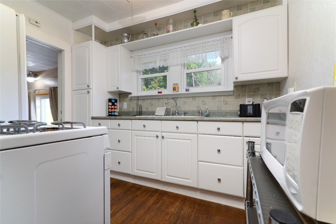 3836 Country Club Road Endwell, NY 13760 - Photo 15 of 35