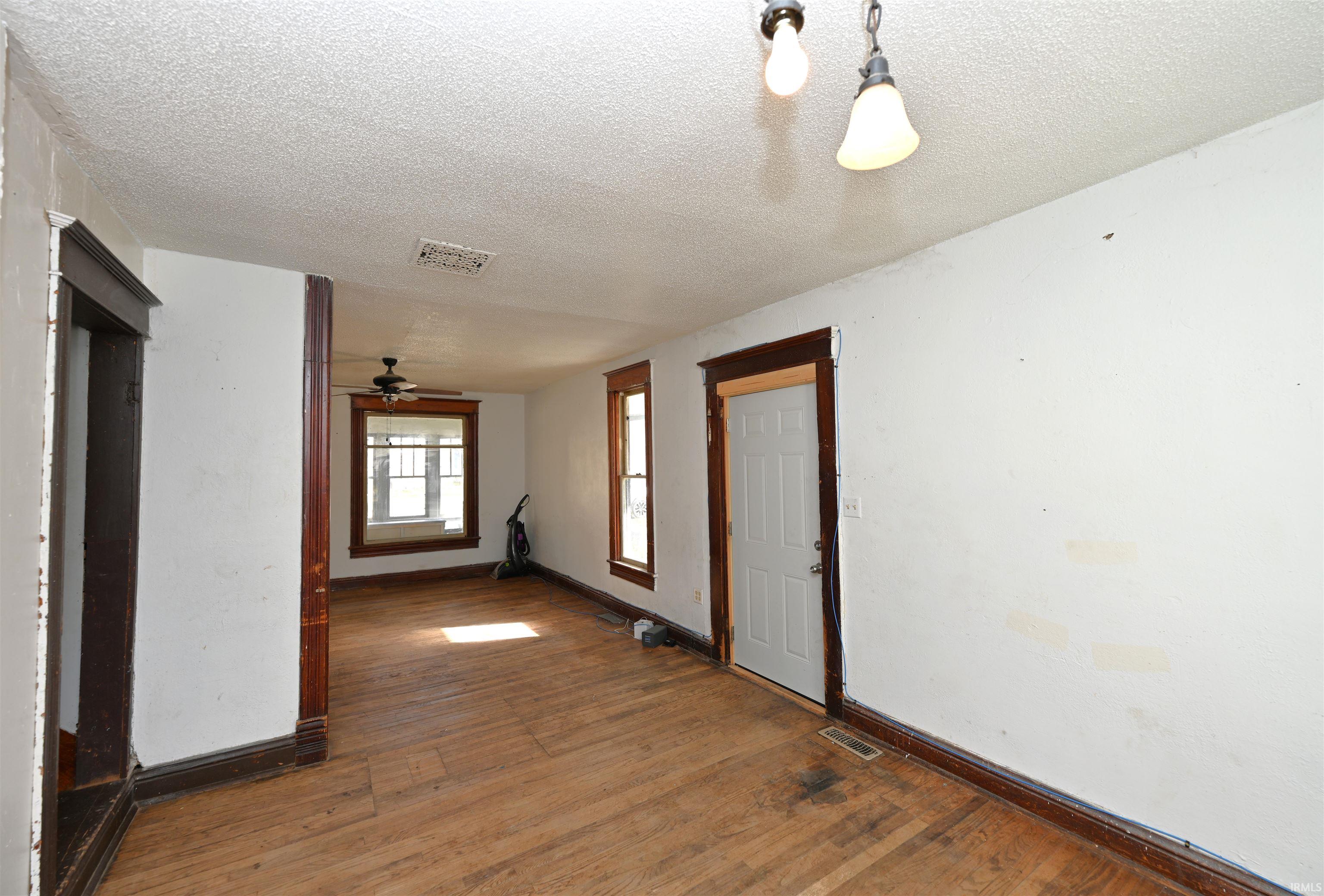 4550 North 750 West Rochester, IN 46975 - Photo 12 of 29 Gallery Image 12