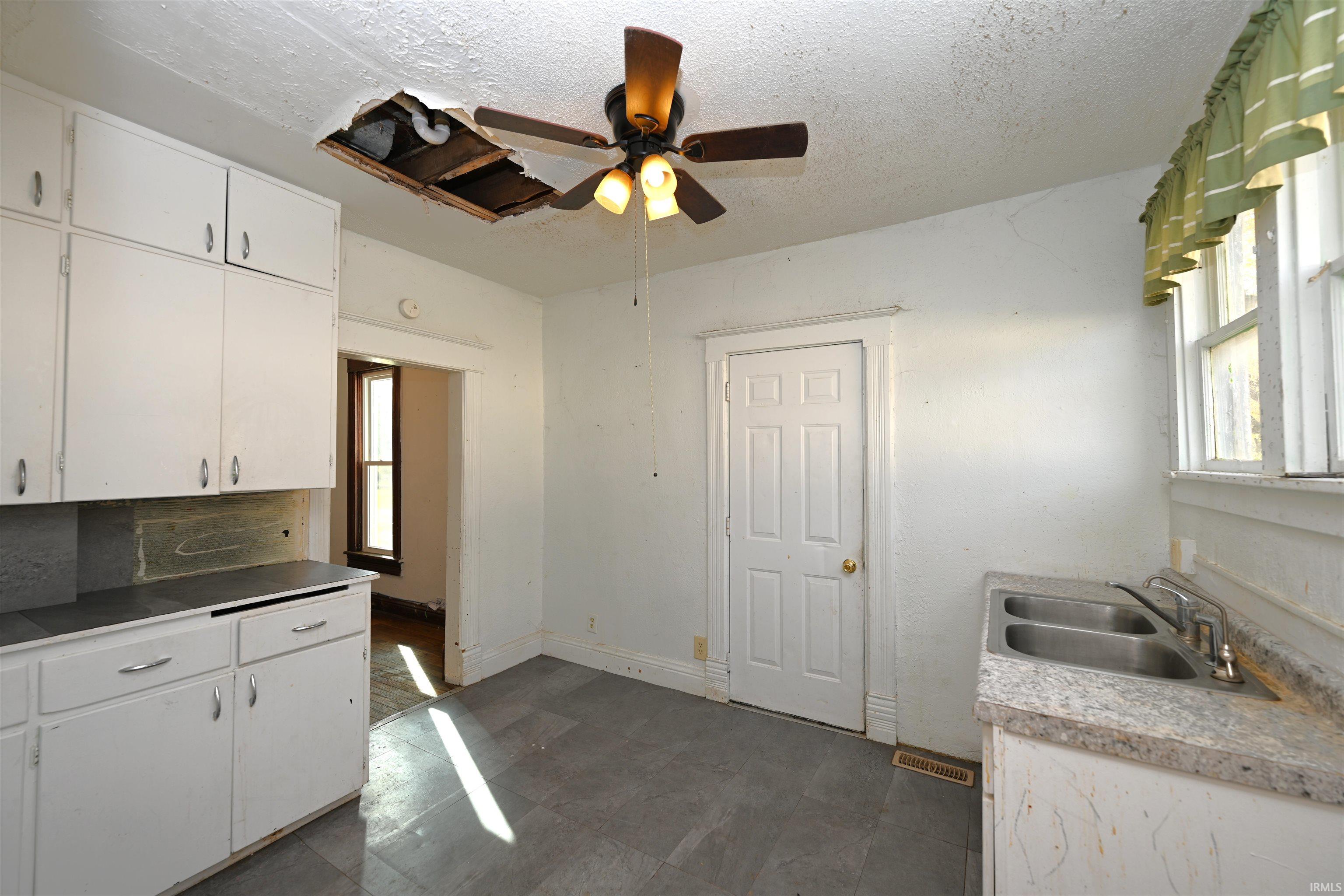 4550 North 750 West Rochester, IN 46975 - Photo 15 of 29 Gallery Image 15