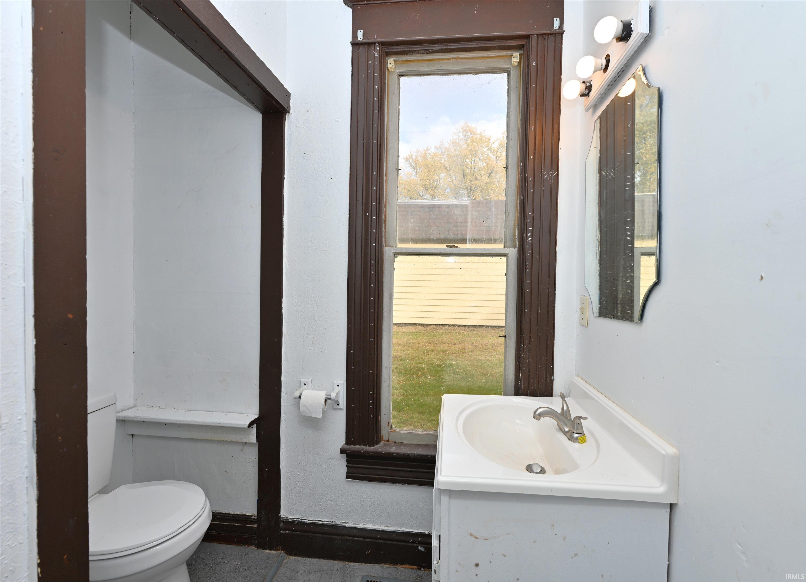 4550 North 750 West Rochester, IN 46975 - Photo 17 of 29 Gallery Image 17