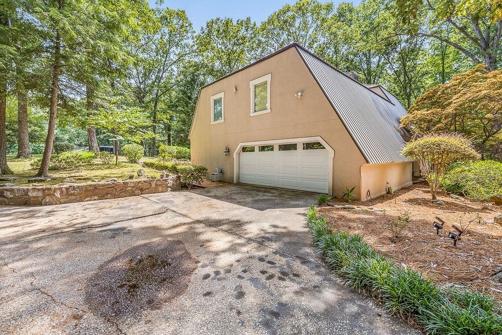 8569 Jefferson Road Commerce, GA 30529 - Photo 63 of 82 a view of a house with a yard