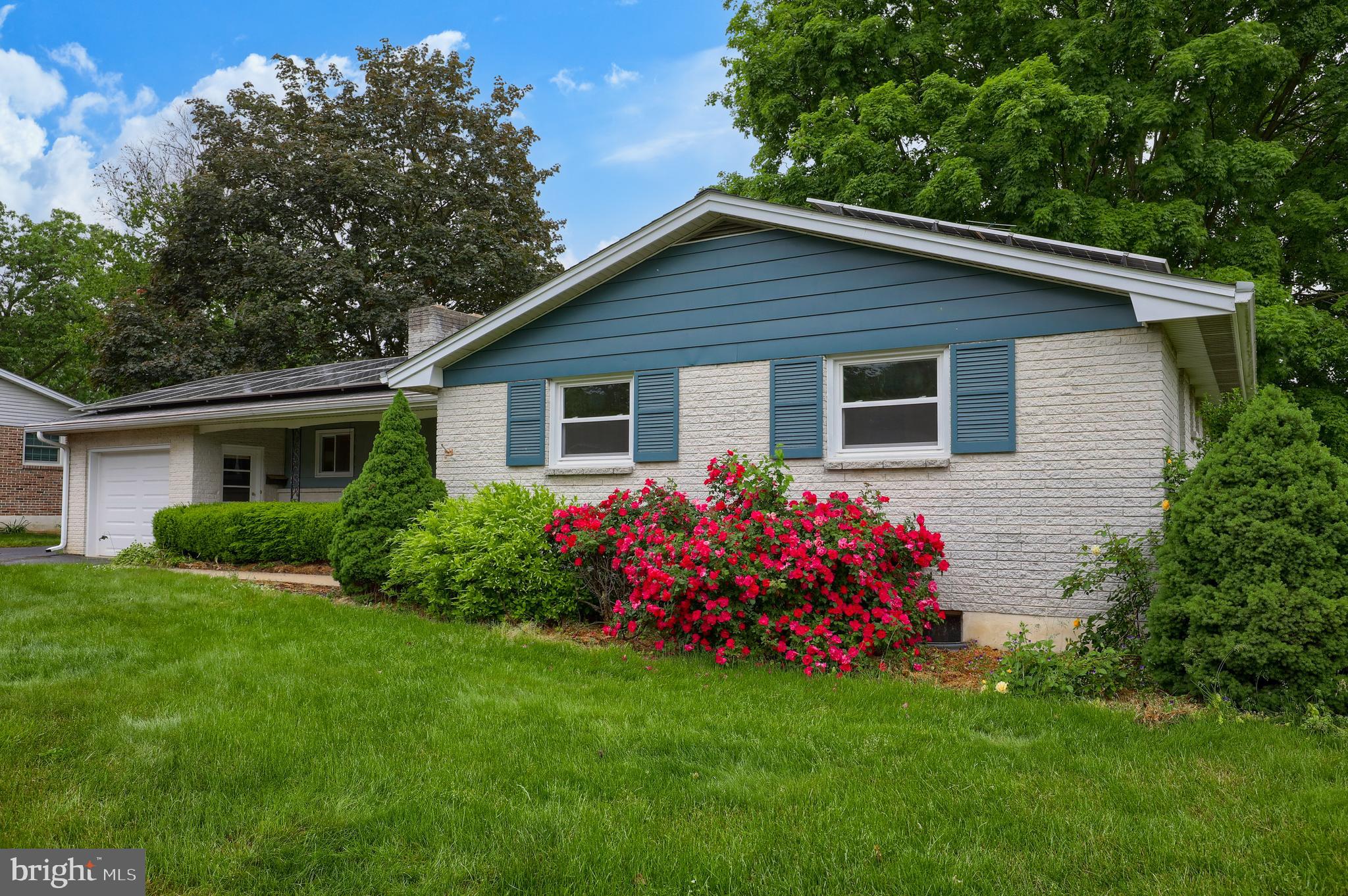 223 Swarthmore Drive Lititz, PA 17543 - Photo 1 of 31