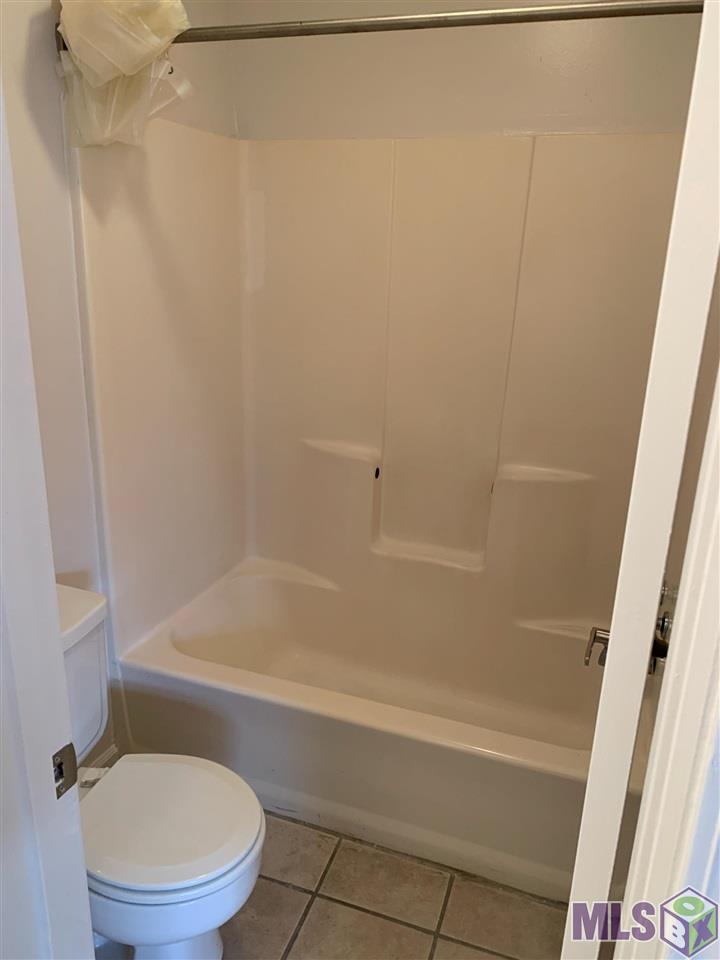 968 Ridgepoint Court Baton Rouge, LA 70810 - Photo 12 of 16 Gallery Image 12