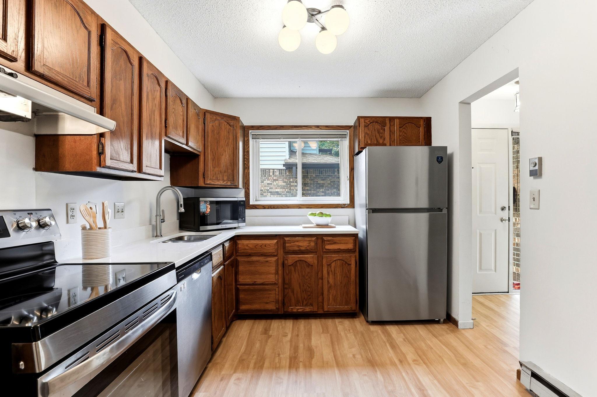 340 Ford Road, Unit 7 St. Louis Park, MN 55426 - Photo 14 of 29 Gallery Image 14