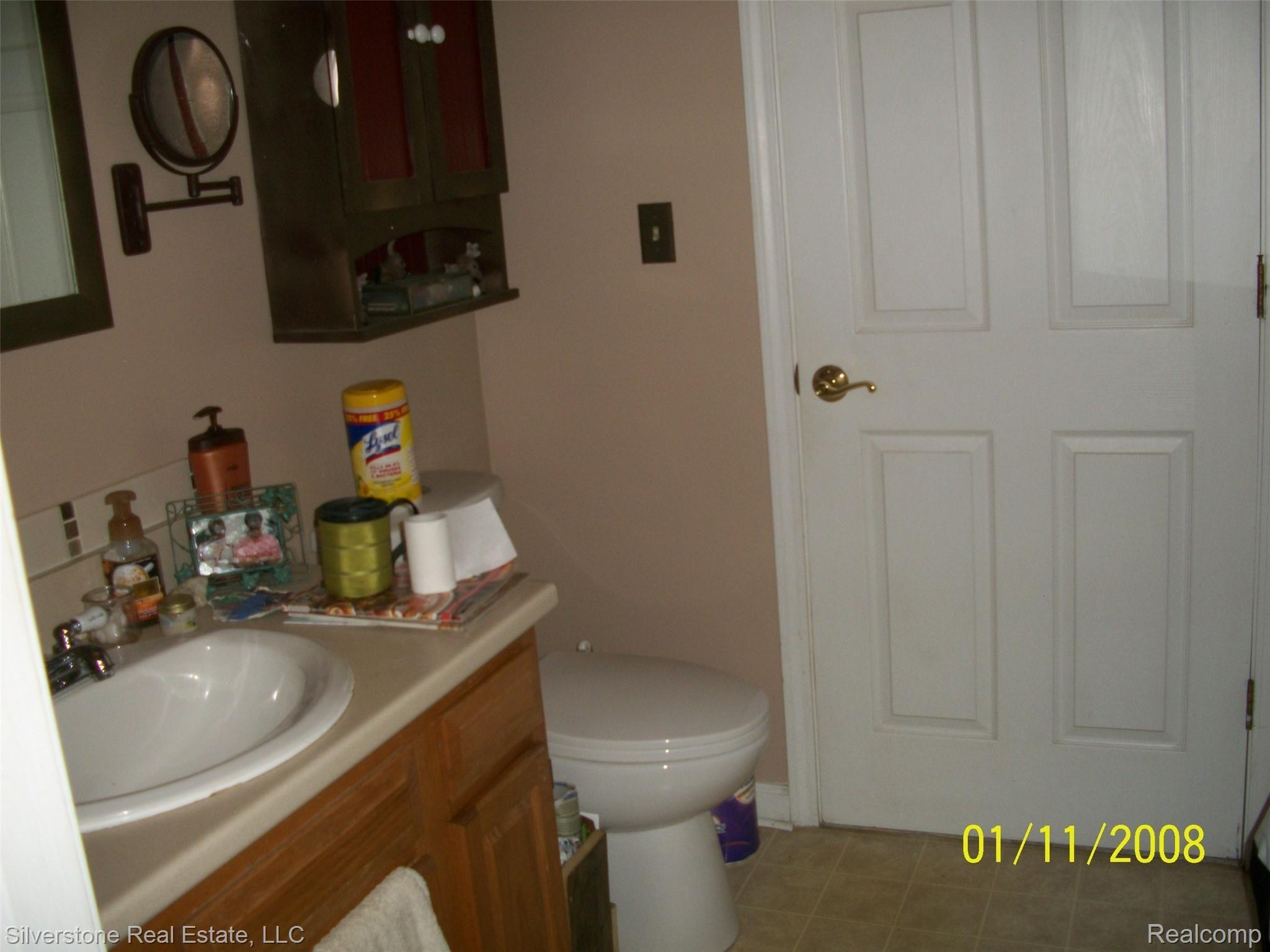 47530 Greenview Road Utica, MI 48317 - Photo 10 of 12 100_2690.JPG