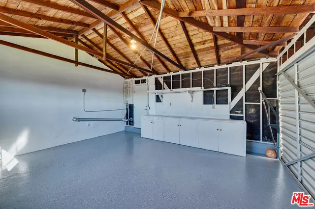 $5,500 | 431 West Acacia Avenue, El Segundo, CA 90245